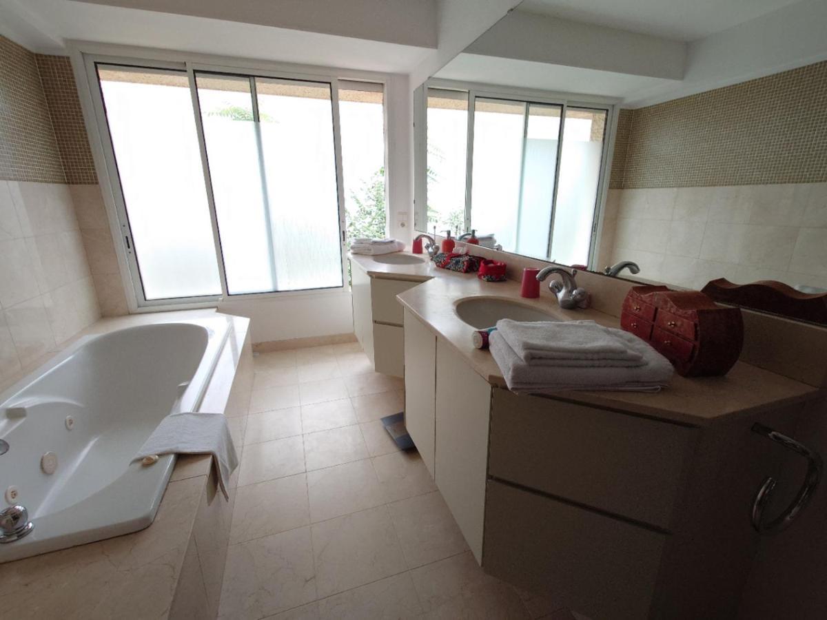 Chambres D'Hotes "Toutuncinemer" Saleilles Екстериор снимка